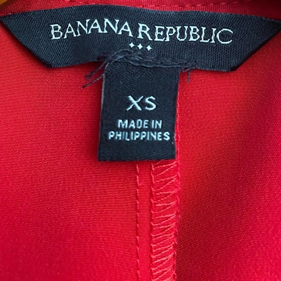 ELEGANT Red XS Banana Republic Long Sleeve Ruffle Cuff & Neckline Detail… - Picture 7 of 7